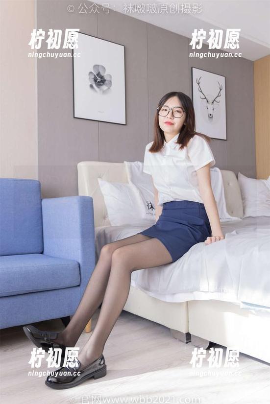 BoBoSocks袜啵啵 - 哈哈，自从有了糯米的高跟鞋写真集，这日子都没法过得平心静气了。
