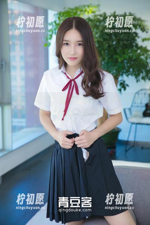 TGOD推女神 - 刚刚更新的可乐Vicky水手服作品集，我的心怎么就被七海捞走了？