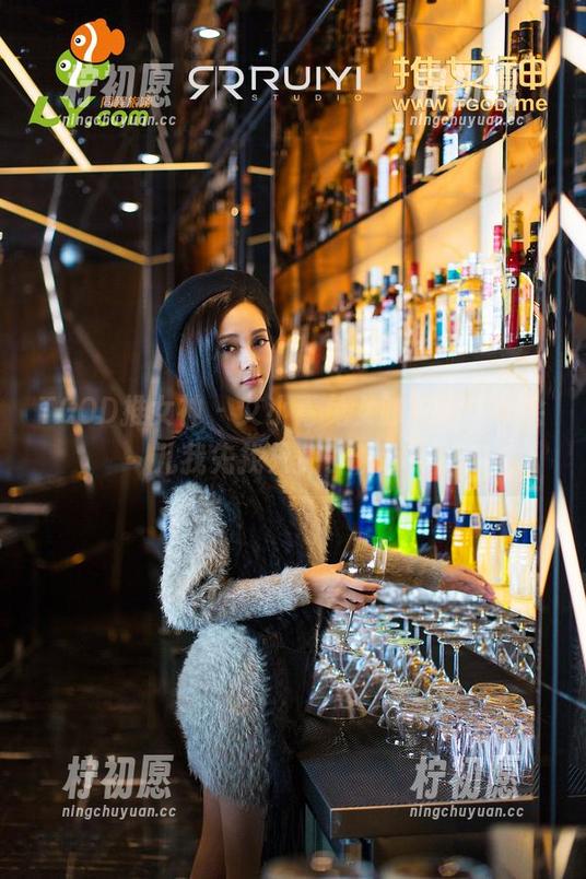 TGOD推女神 - 艾小青兔女郎写真，等会儿我先找只兔子聊聊！