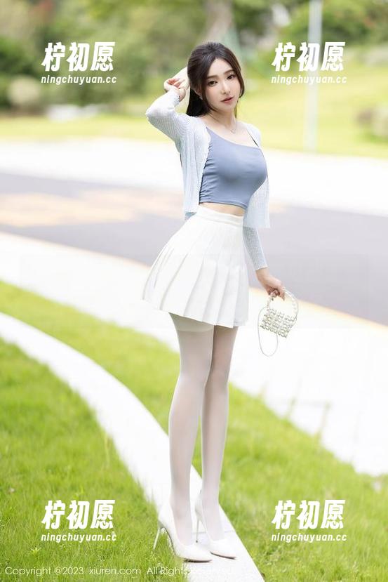 Xiuren秀人网 - 这组套图，我可能要看上一整天的梦娜Vanessa的美足…
