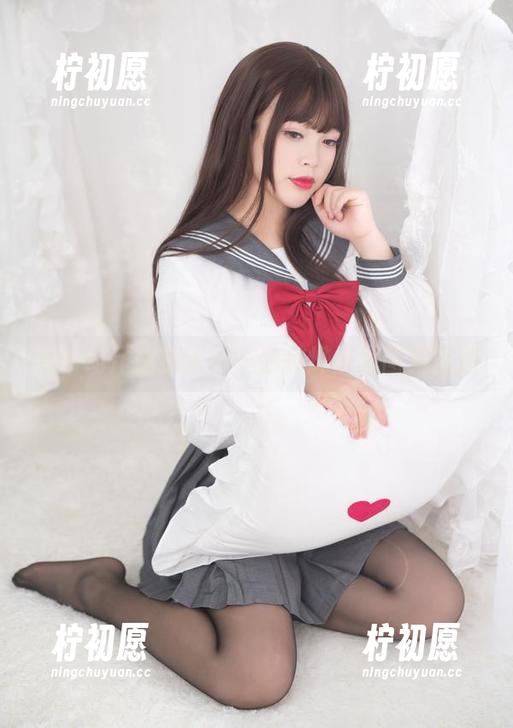 每个动作都撩人——你烨烨校服图集精选