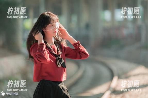 兔玩映画原图欣赏中：黑丝和死库水是我的“一天一鸭”的小确幸。