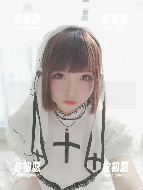 御姐在发光，十万珍吱伏特的原图和图包就像黑洞一样，吸走我的注意力啊！