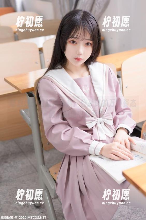 喵糖映画的旗袍合集：公孙离的万种姿态，随心游走中的画卷