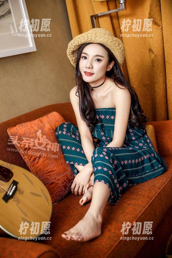 头条女神 - 筱溪女仆大集合：无圣光，幽默感满分！