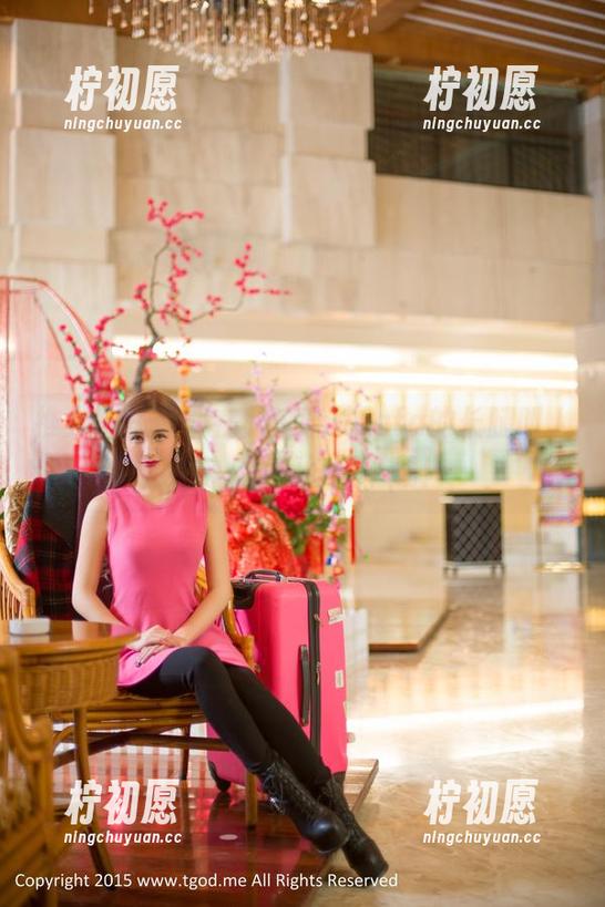 推女神-晓艾fafa 推女神 - 原图在此,晓艾fafa的长腿叫人羡慕,收藏好再下载!
