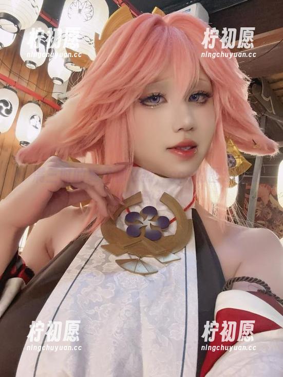 桜满三时的夏日那么热，cos的图却让我冷静致远