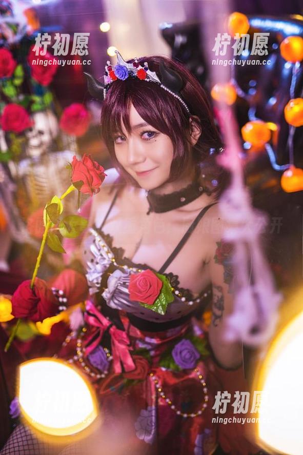 洛丽塔大哥的双重角色：厨娘图集大公开