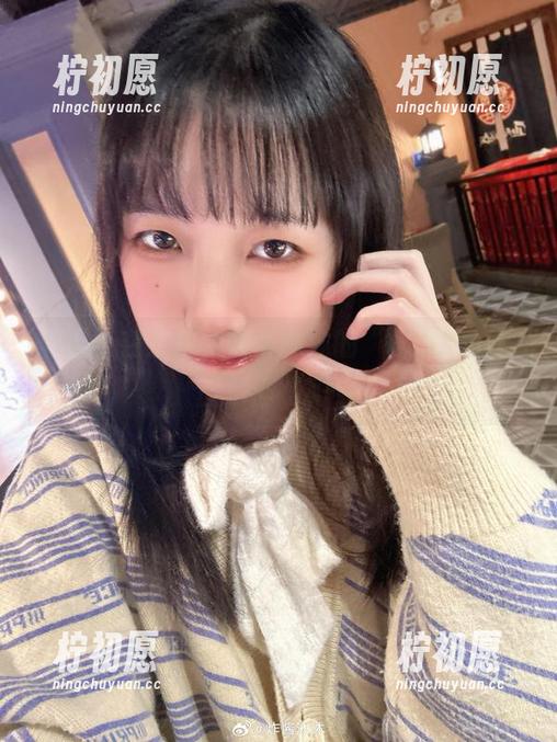 美图全在这里，炸酱沐沐的“秘书”也该上封面了吧！