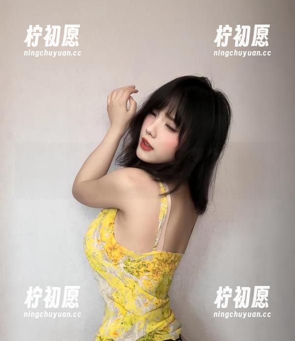 微密圈 - 琳铛铛带你领略热带风情，有图包等你下载吗？