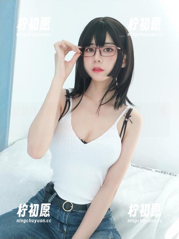 就是这个眼酱大魔王w的贴吧图集，下载后我应该干啥呢？