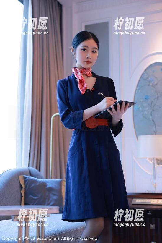 秀人网 - Niki可雅修女，最新套图：心中默念，喵星人注意到了我…