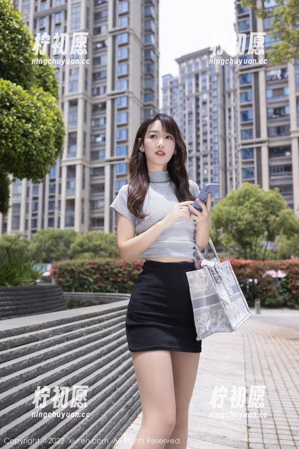 秀人网 - 没有光环的奶油妹妹：居家无圣光图集合辑