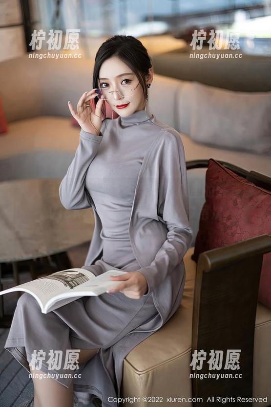 秀人网 - 你绝对想不到，图库里的陈雅漫VICKY修女竟然有这么多层次