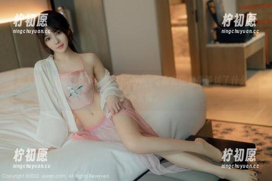 秀人网-雨儿baby 秀人网 - 白裙映衬下的雨儿baby,写真套图似乎讲述了什么,只是不太懂。