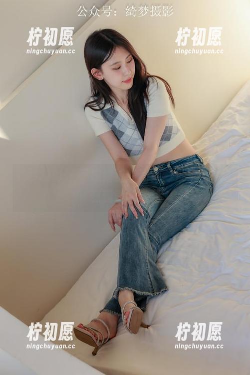 绮梦摄影 - 不想错过的图库，没羞没躁的蕊蕊美腿下载