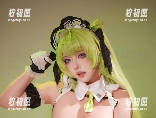 菌烨tako又来啦，灰丝图包更新，眼睛都飘走了，哈哈～