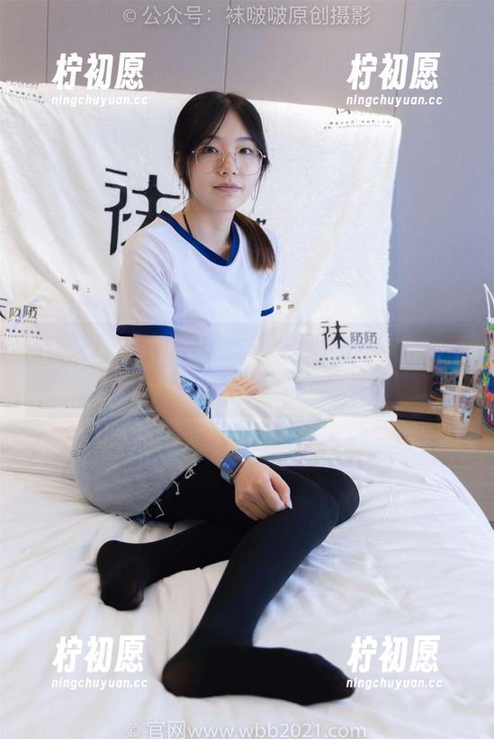 袜啵啵 - 小甜豆的写真时间：深入包子与橘子的花絮，壁纸也统统一股脑放上来。