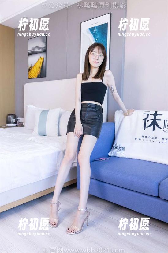 袜啵啵 - 甜甜圈晒袜控：原图分享，堆堆袜是怎么流传下来的神话