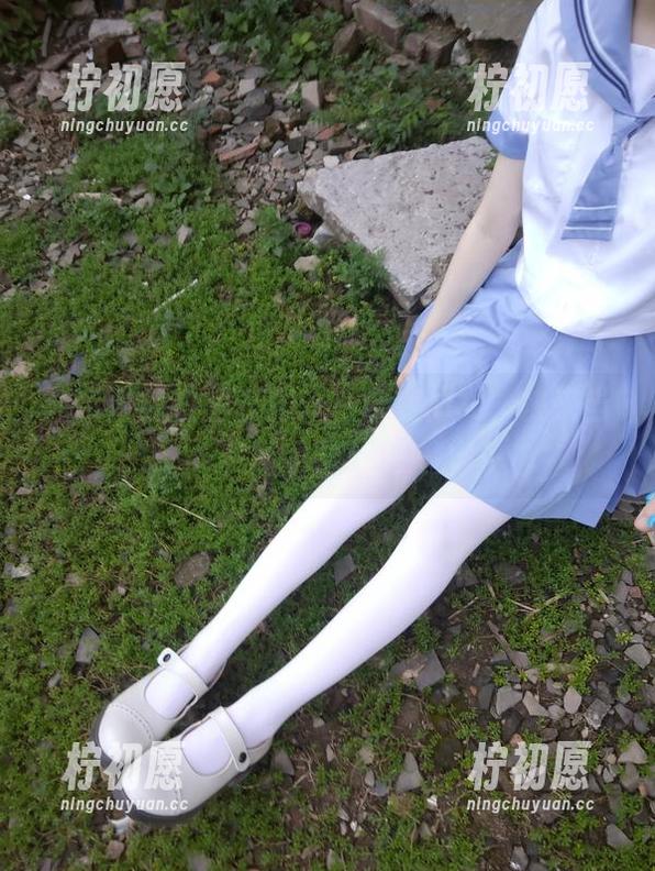 西尔酱的白裙套图：一秒变仙女，快来当我的小粉丝吧～