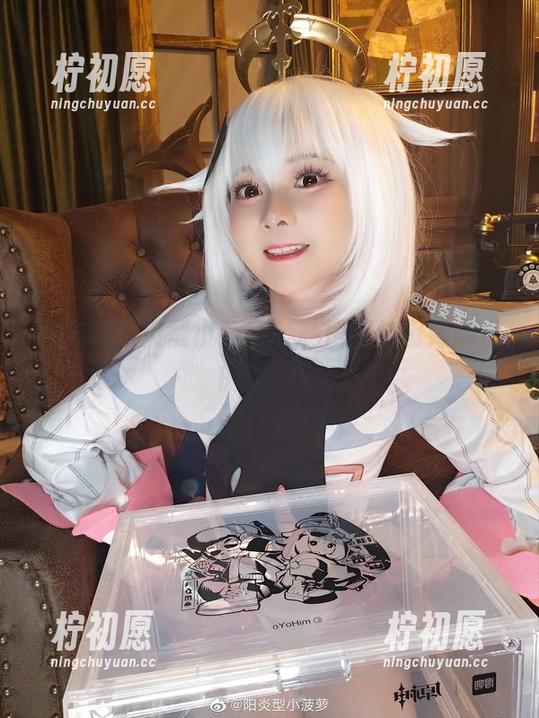 鬼马的阳炎型小菠萝，私房菜与厨娘颜值的碰撞。