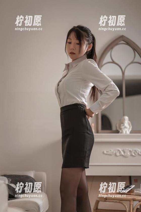 香草喵露露 香草喵露露的套图,强烈要求小女孩们给她发信,请务必教我们怎么这么可爱!